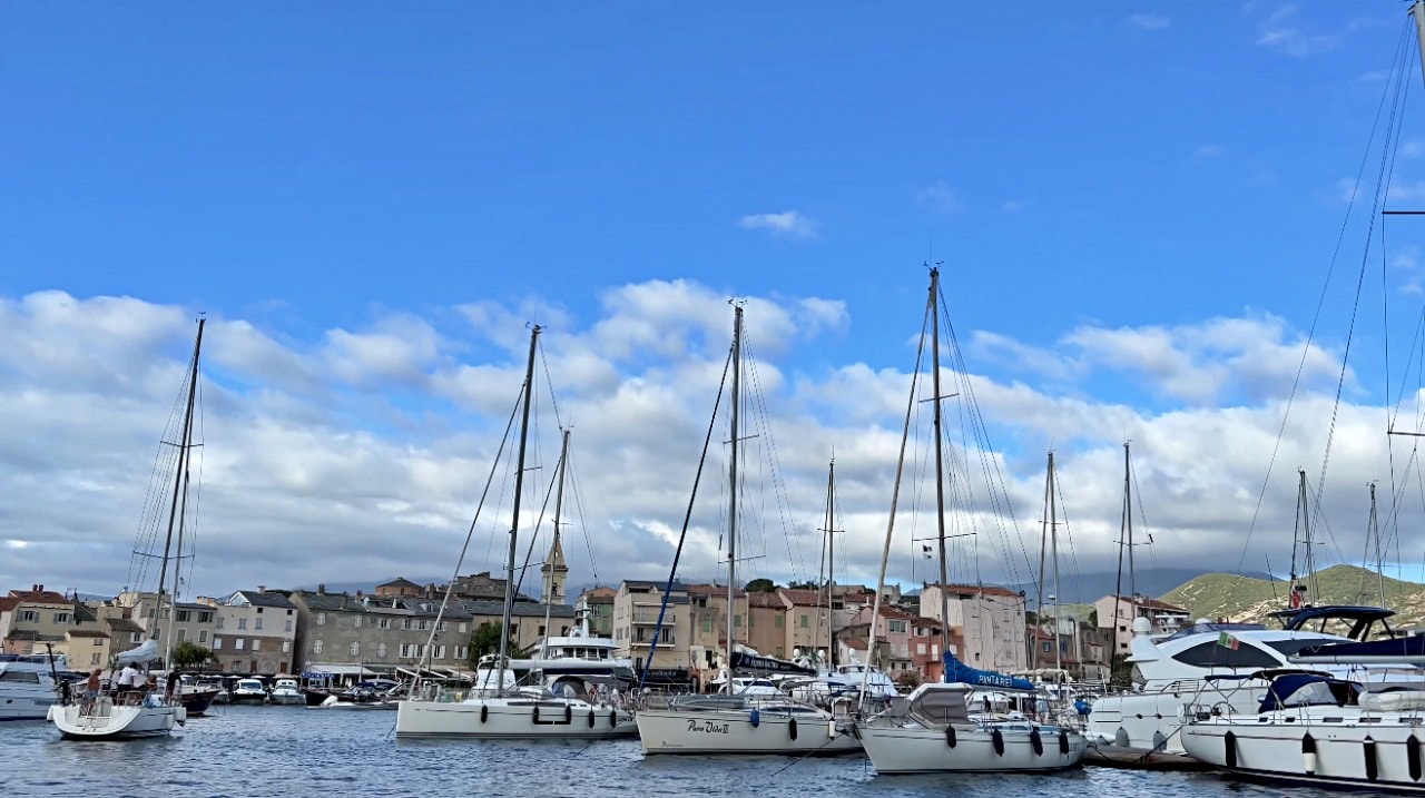 A Tale of Two Shores: 4-Day Itineraries for Corsica’s Northern and Southern Beaches - 第15張圖 Saint-Florent-Marina