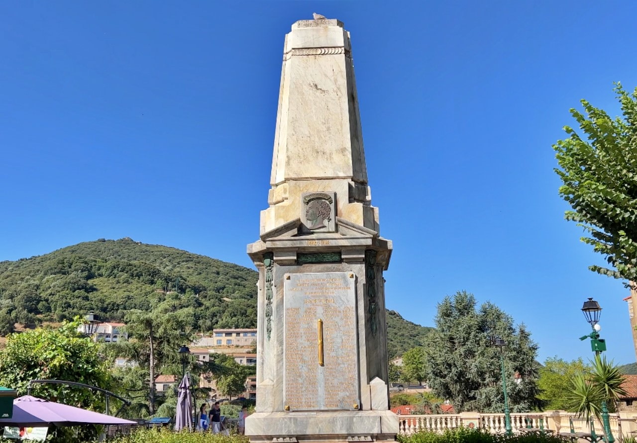 Sartène: Delving into the Rich Tapestry of Corsica’s Most Iconic Town - 第1張圖 Sartene War Memorial